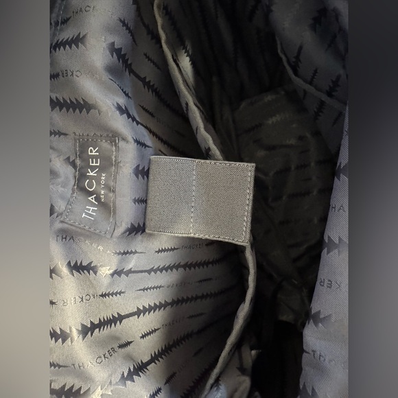 Thacker Puffy Quinn Tote Large Metallic Travel Pockets Pristine Condition $168 - Picture 11 of 12